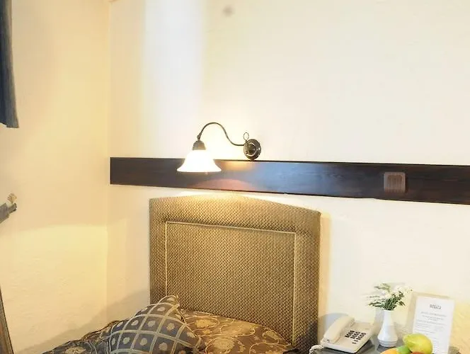 Megara Palace - Old 3*