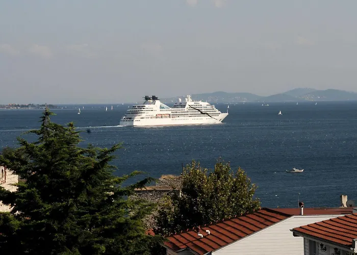 Megara Palace - Old ホテル 3*