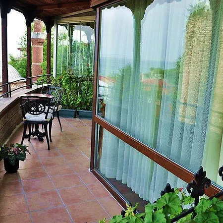 Megara Palace - Old Hotel