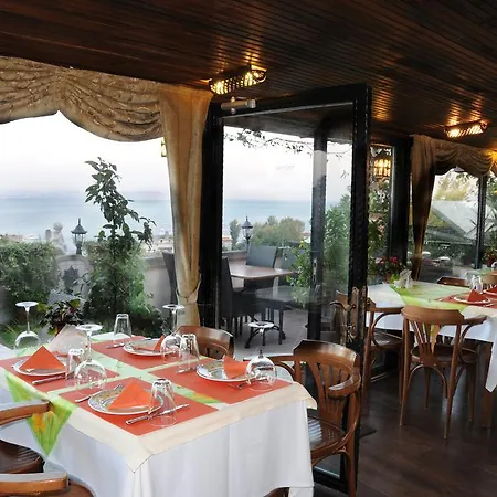 Hotel Megara Palace - Old