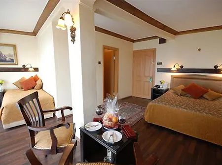 Megara Palace - Old Hotel 3*
