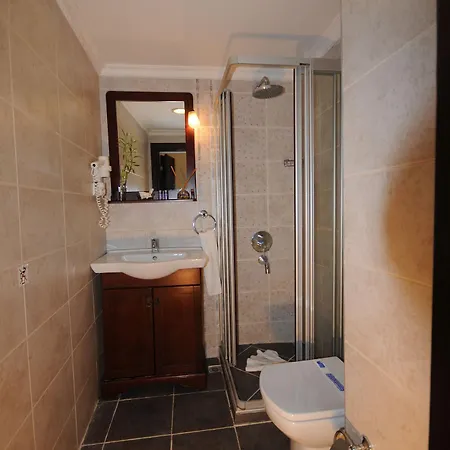 Megara Palace - Old איסטמבול