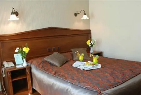 Megara Palace - Old 3*