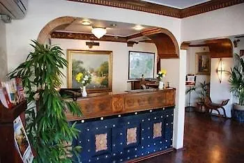 Megara Palace - Old 3*