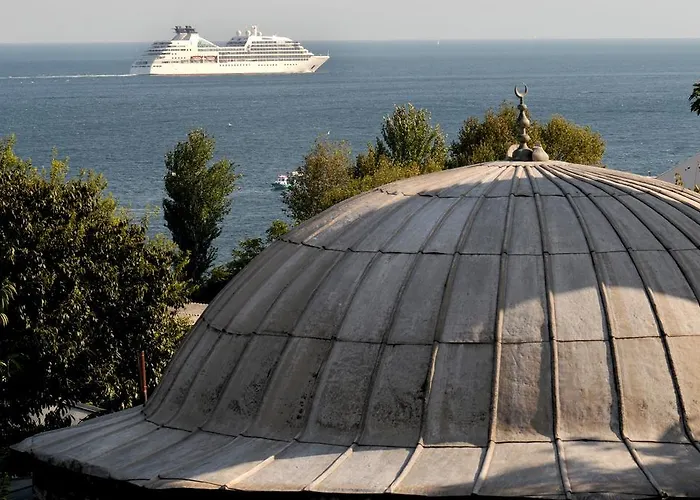 Megara Palace - Old Ξενοδοχείο Κωνσταντινούπολη