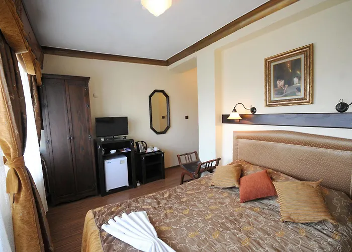 Megara Palace - Old Ξενοδοχείο Κωνσταντινούπολη