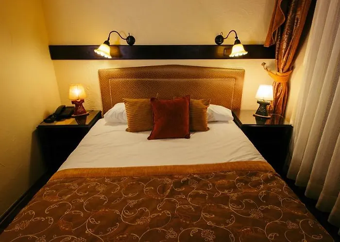 Ξενοδοχείο Megara Palace - Old 3*