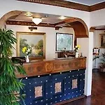 Megara Palace - Old 3*