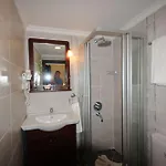 Megara Palace - Old Hotel
