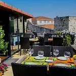 Megara Palace - Old 3*